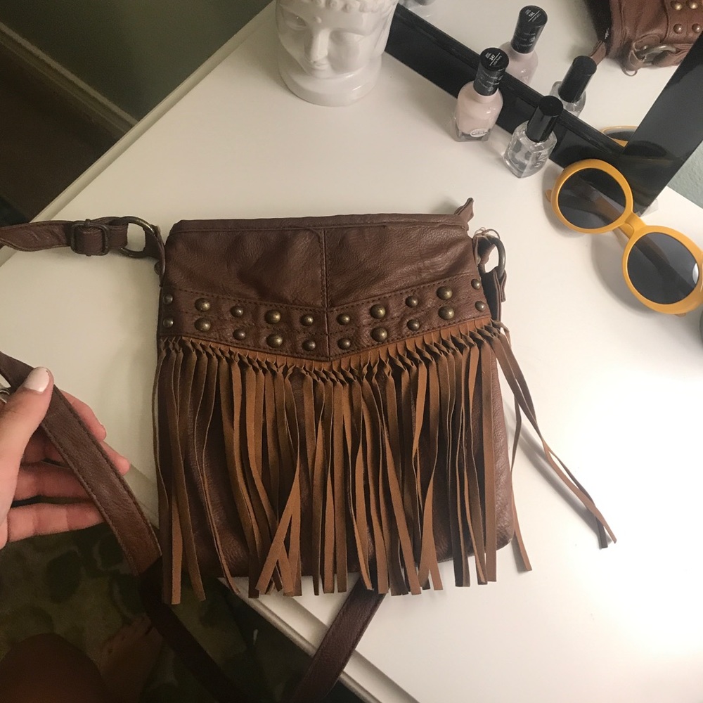 Beachy brown cross body